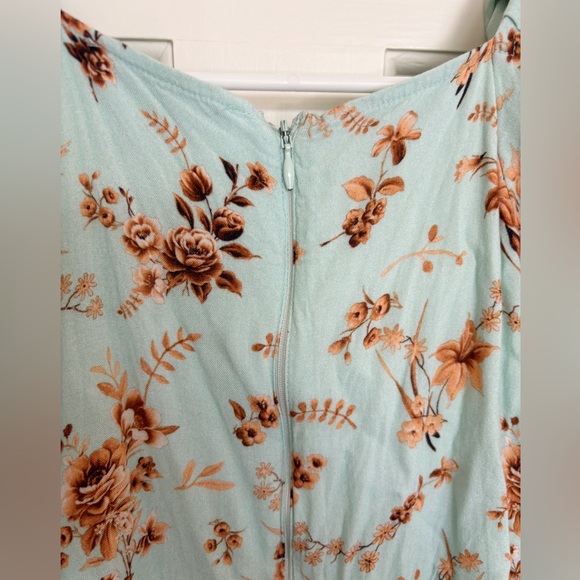 Ivy City Co. Girls dress, size 11-12 T, Blue Floral Midi - Picture 3 of 9